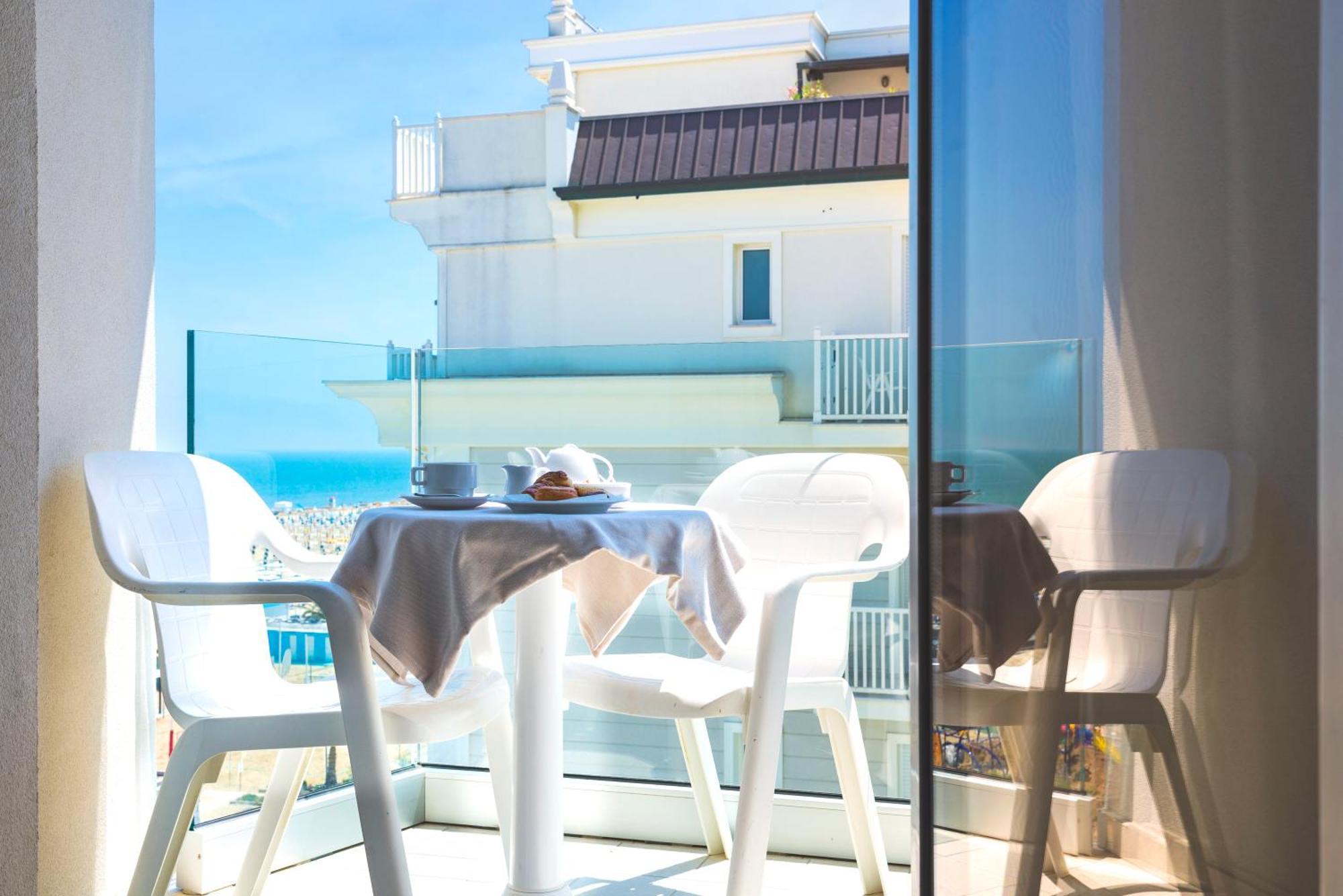Grand Meeting Hotel Rimini Exterior photo